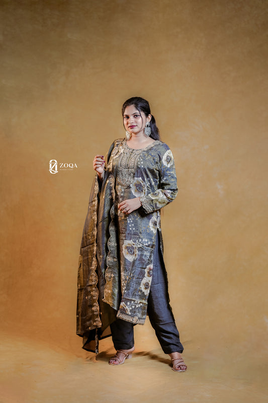 Women Embroidered Full Suit Set